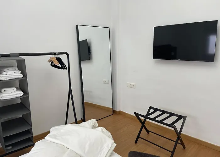 Apartamento Calle Rodrigo De Triana Con Opcion De Parking