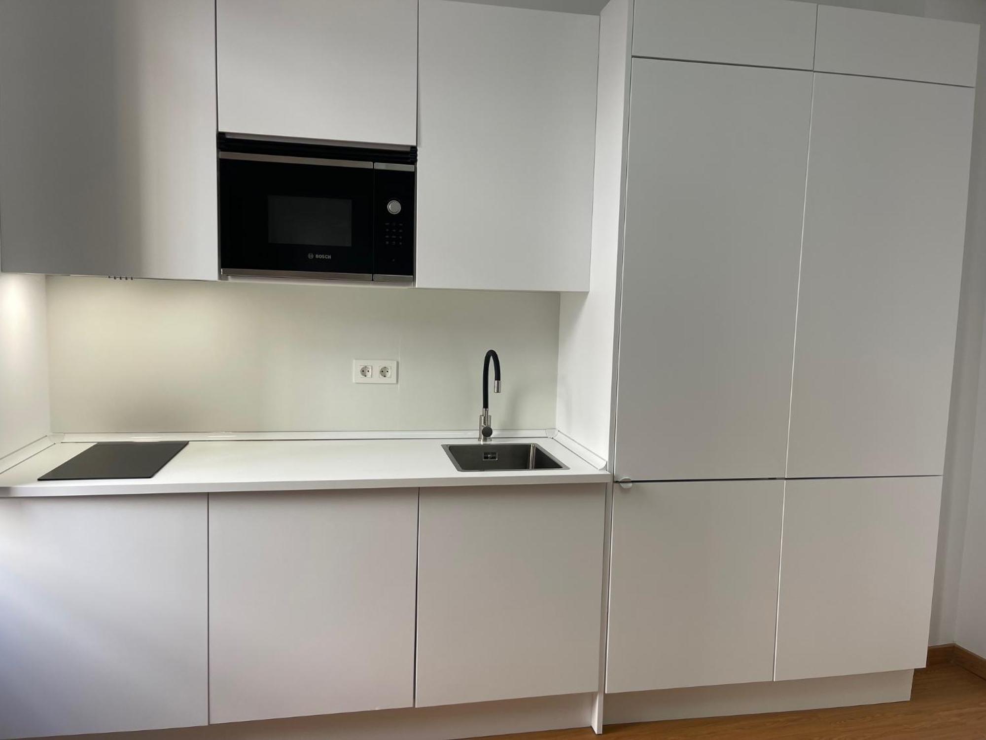 Appartamento Calle Rodrigo De Triana Con Opcion De Parking *
